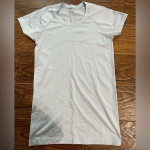 Swiftly Tech from Lululemon. Size 6